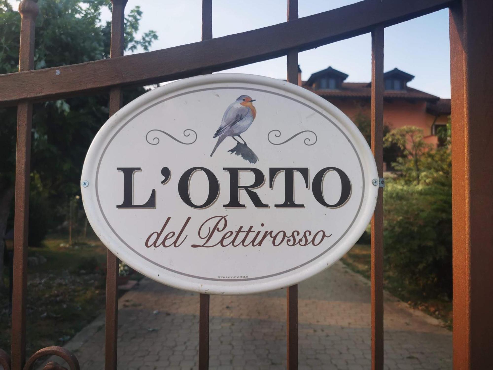 Orto Del Pettirosso Apartment Front Bagian luar foto